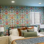 Downtown Riverfront Unit 820 Apartment *