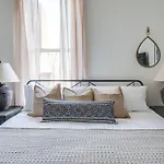 Holiday home Lofts At 30th - Modern Life - Mins To Broadway Nashville
