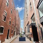 Maison Modiste - Bankers Alley - Walk To Broadway