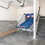 Verde Heights-Sleeps 12-In Cumberland Heights