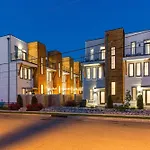 Hottub/Karaoke-10Min To Dt-9 Beds-Swiftie\'S Home