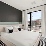 The Eighteen By Kasa Hotel