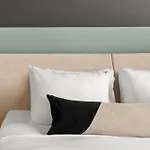 Hotel The Eighteen By Kasa 4*