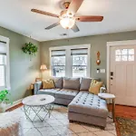 Charming Nashville Home With Fire Pit, Indoor Sauna!