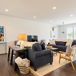 The Gibson By Stay Local Nashville