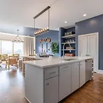 The Broadway Lounge By Stay Local Nashville