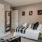 Monica By Local Holiday home *
