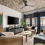 Modern Townhouse Near Vandy And Parthenon