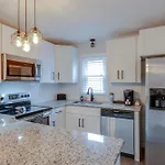 Holiday home The Cash- 9 Mins To Downtown, Walk To Vandy!