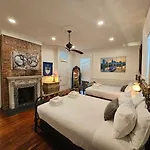 Market Street House By Local Holiday home *