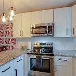 The Cash- 9 Mins To Downtown, Walk To Vandy! Holiday home *