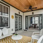 The Sage Estate By Local Holiday home Nashville