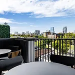 Downtown Nashville 2Br Condo Balcony Parking Near Broadway