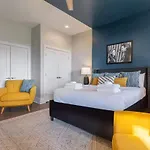 Cashs Speakeasy By Local Holiday home *