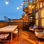 Skyline Views With Double Rooftop Deck & Game Room