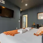 Holiday home The Vault Royale By Local