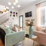 Holiday home The Vault Royale By Local Nashville