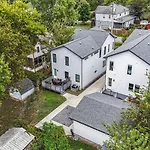 New Modern 4br Extended - Fully Equipped - Workspace - Parking *