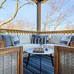 Diamonds & Rhinestones Holiday home Nashville