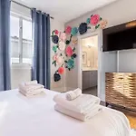 Cashs Speakeasy By Local Holiday home
