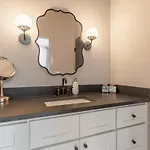 Holiday home The Vault Royale By Local
