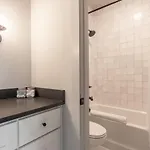 The Vault Royale By Local Holiday home