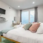 The Vault Royale By Local Holiday home