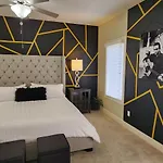 Cashville - Stylish Condo Minutes From Broadway