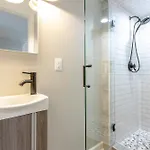 Steps From Hillsboro Village, Downtown 9 Mins Away Apartment