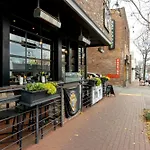 Steps From Hillsboro Village, Downtown 9 Mins Away Apartment *