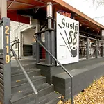 Apartment Steps From Hillsboro Village, Downtown 9 Mins Away Nashville