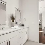 The Crescendo - Condos On Music Row