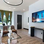 The Grove By Avantstay