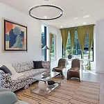 The Grove By Avantstay