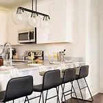 Hart Suite Buyout 4 By Avantstay Two Town House Buyout W Modern Amenities In Nashville