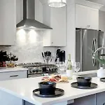 Lux Retreat 12 Beds Games Bar Holiday home Nashville