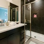 King & Queen 2 Homes - 24 Beds Views * Nashville