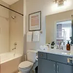 King & Queen 2 Homes - 24 Beds Views Holiday home *
