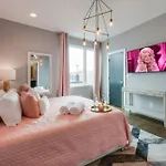 King & Queen 2 Homes - 24 Beds Views * Nashville