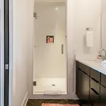 King & Queen 2 Homes - 24 Beds Views * Nashville