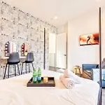 New Nash Eras - Rooftop Decks With Hot Tub - 15 Beds Holiday home Nashville