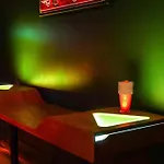 New How We Roll Rooftop - Hot Tub With Views - 13 Beds