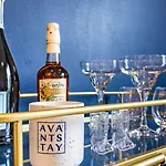 Downtown Nashville 2Br Condo Balcony Parking Near Broadway