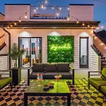 Rooftop Hot Tub City Views Pac-Man Pool Table