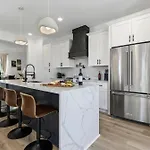 Hot Tub Poker Pool Table & Rooftop City Mls View