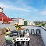Holiday home New Rooftop With Views Game Dt Nash
