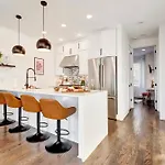 Downtown Nashville Hot Tub Game Room Karaoke