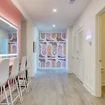 36 Guests On Music Row Bachelorette Suites Glam Room 5 Minutes To Downtown