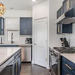 Sunspire-Private Deck-In East Nashville