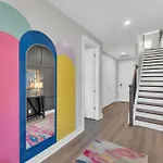 Brand New Views Karaoke Near Downtown Holiday home *